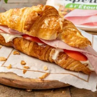 Croissant jambon fromage