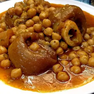 الفراقش بالحمص – Pieds de veau aux pois chiches