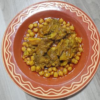 لحم الراس بالحمص 