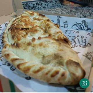 Pizza Penzarotti / Calzone Grand