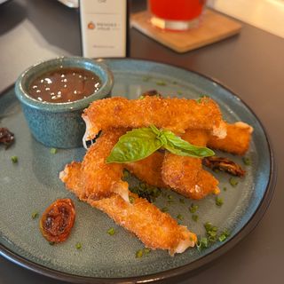 Bâtonnets mozzarelle fondue