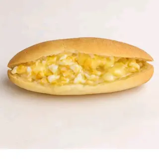 Sandwich omelette fromage rouge