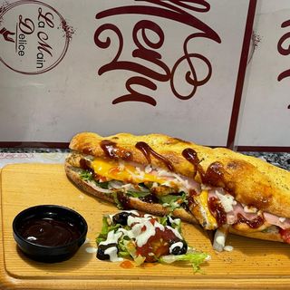 Le crispy delice servi avec frites