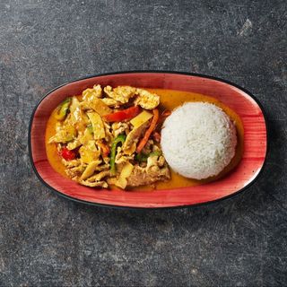 1-Wok-fried chicken fillet in red curry