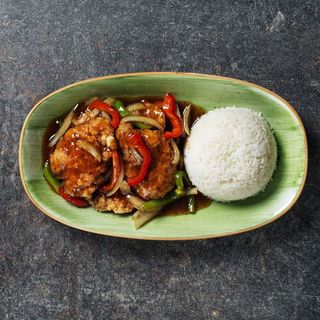 6-Wok-fried chicken in sweet chili sauce 