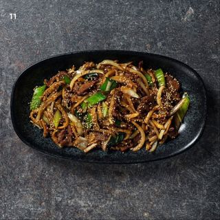11-Wok-fried beef with teriyaki 