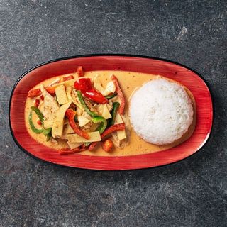 12-Wok-fried tiger prawns with red curry 