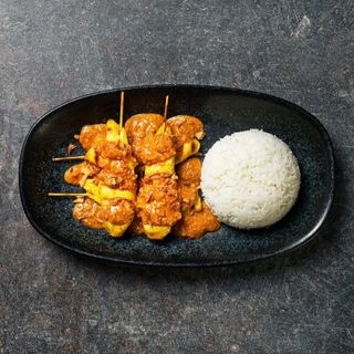 23-Grilled chicken fillet with peanut sauce 