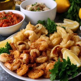 Friture de calamar et crevette