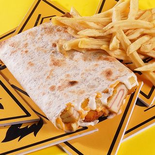 Tacos cordon bleu ( Sauce fromagère du chef ) + Frites