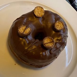 Donut Maltesers