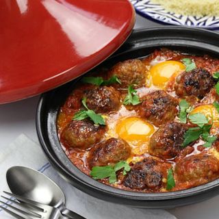 Tajine De Kefta À La Tomate, Et Œufs