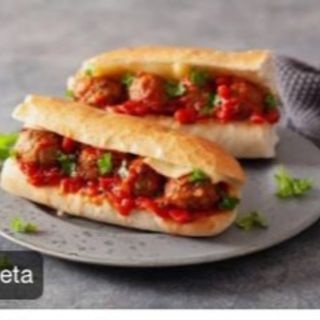 Sandwich sardine viande hachée