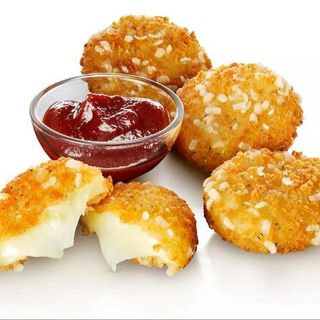 06 pieces Chilli cheese nuggets