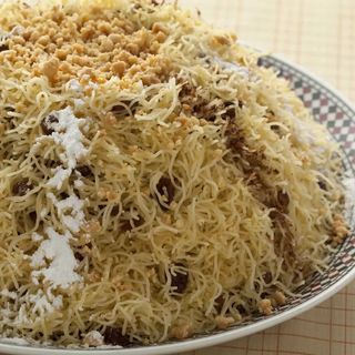 Seffa Medfouna au poulet et œufs semmane