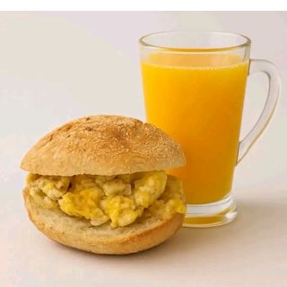 Mhiricha Omelette Fromage Rouge + jus d'orange 