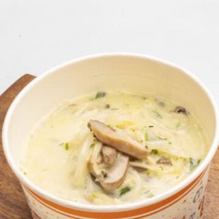 شوربة ساخنة