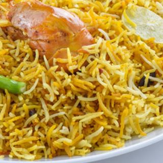 طبق رز برياني پيلون دجاج بالفرن