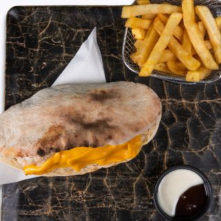 Sandwich Kleat