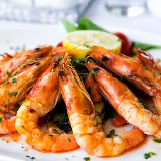 9 langostinos alai a la plancha con ensalda