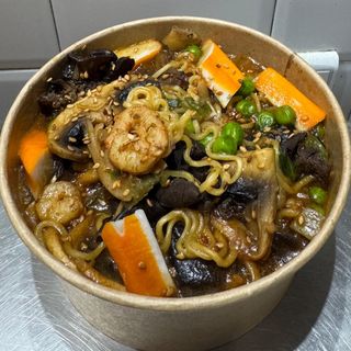 Fusilli lunghi fruit mer asiatiques