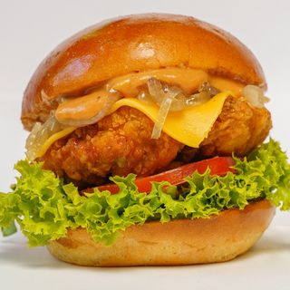 Burger’ n Spicy chicken
