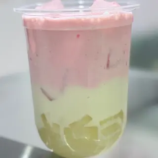 Coconut Milk Tea with Strawberry Sweet Foam