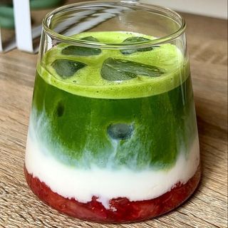 Strawberry matcha