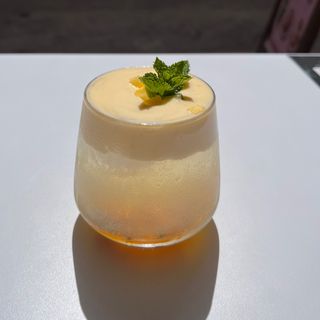 Mango ice tea