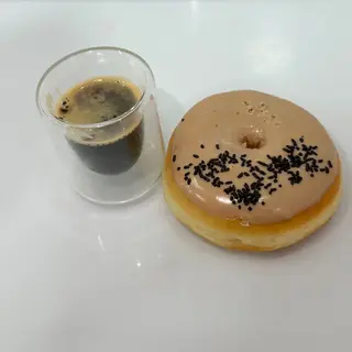 Café & 1 Donut