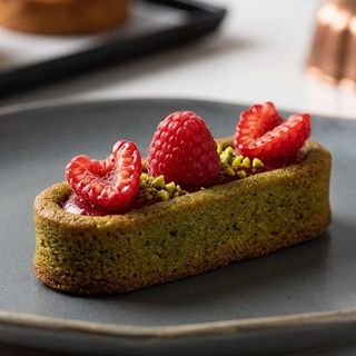 Financier pistache framboise