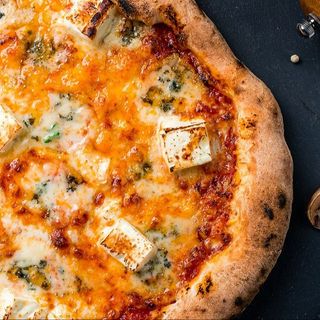 Pizza 4 fromage