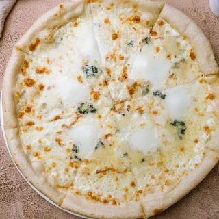 Pizza 4 fromages 