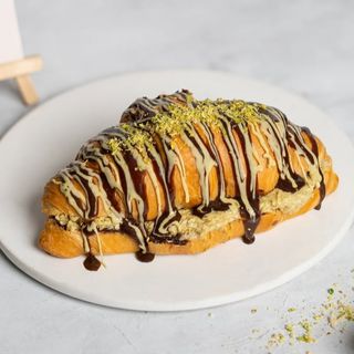 CROISSANT DUBAI KUNAFA 