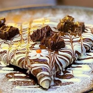 CREPE BROWNIE