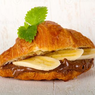 CROISSANT BANANA CHOCO 