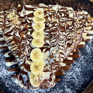 CREPE CHOCOLATE DRIZZLED