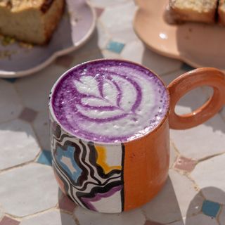 Vanilla Ubé Latté Hot