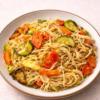 Nouilles sautées aux légumes