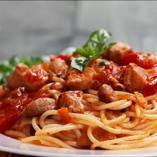 Spaghetti poulet sauce tomate
