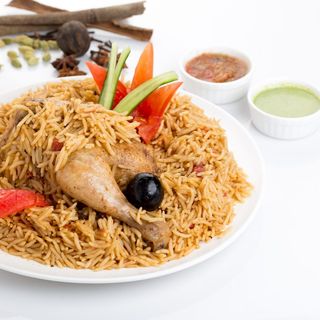 نصف كبسة دجاج مع الارز