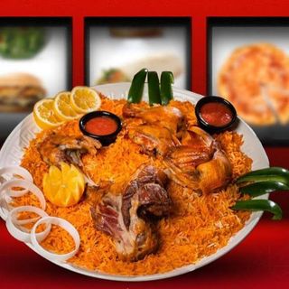 ,مكس نصف دجاج وواحد لحم مع 2 ارز