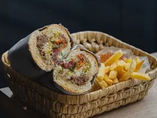 3 Bocadilos thon + 3 citronnade avec frites