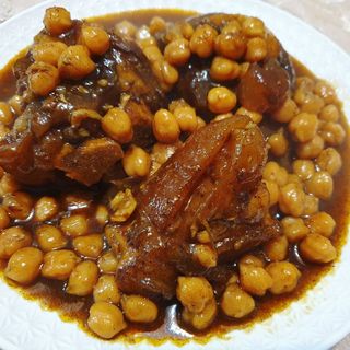 Pieds de vache aux pois chiches (الكرعين)