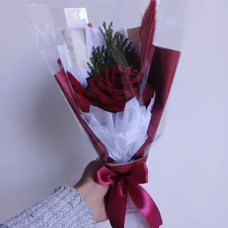 Red rose