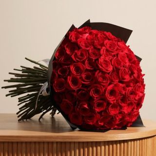 Brown petals bouquet