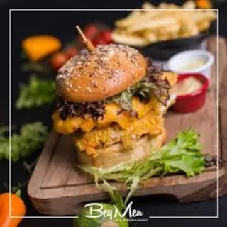 CRISPY CHICKEN BURGER