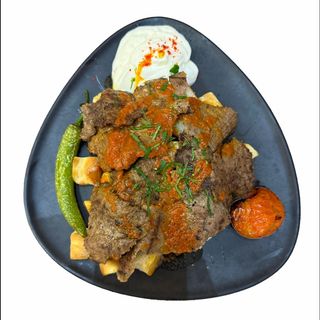 Plat shawarma Iskender Kebab