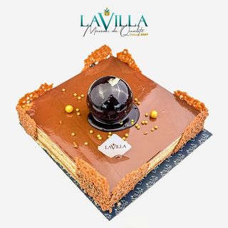 Génoise praline 8pax (8 personnes)