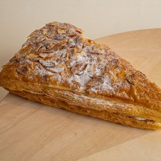 GRAND CROISSANT AMERICAIN